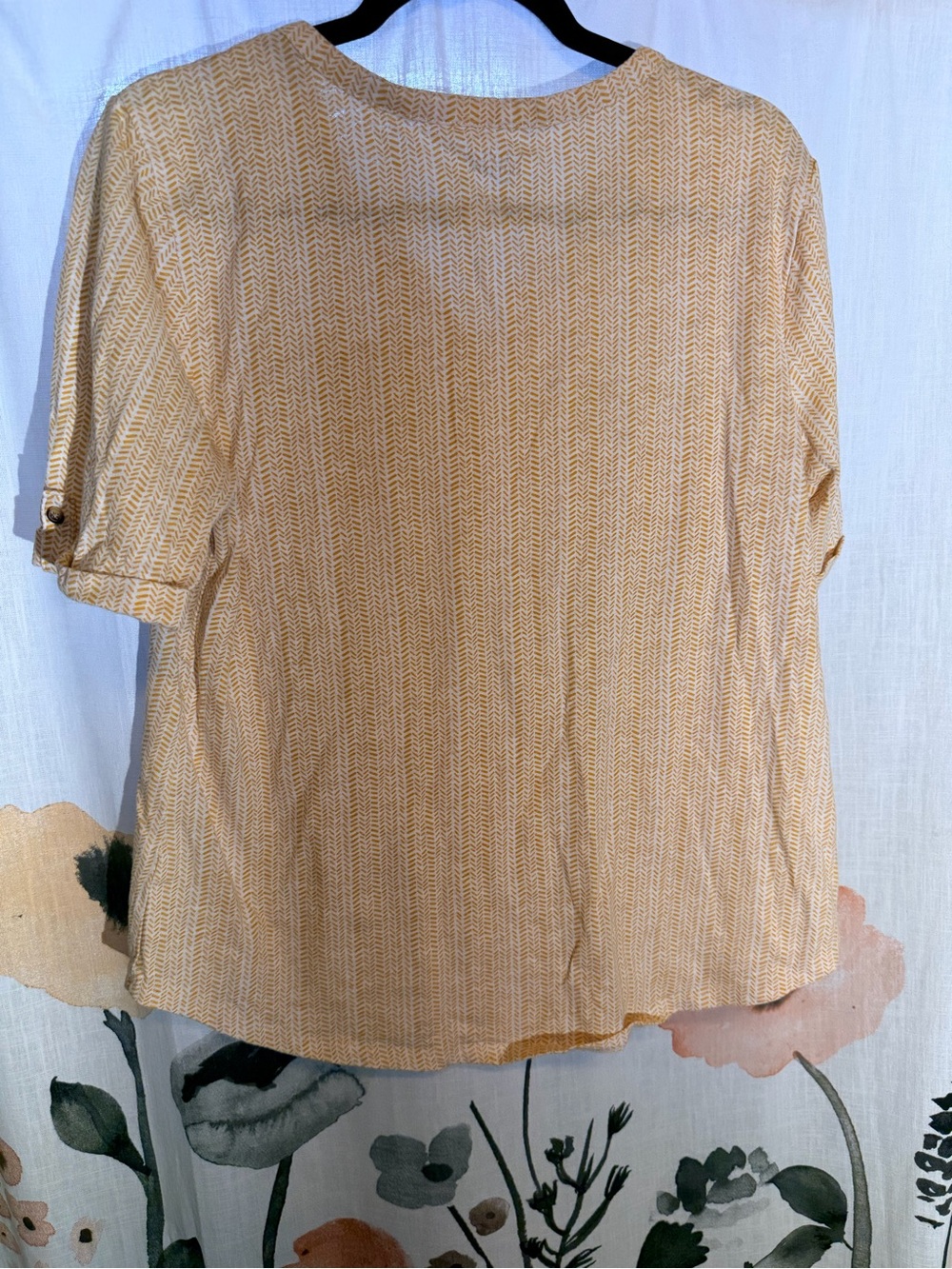 Croft & Barrow Women's Roll-Tab Sleeve Top – Size Large - Picture 6 of 9